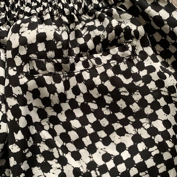 Michael Kors Size 2P Black and White 100% Polyester Pants - Picture 5 of 6
